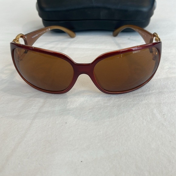Chanel glasses with gold and burgundy - Picture 5 of 6